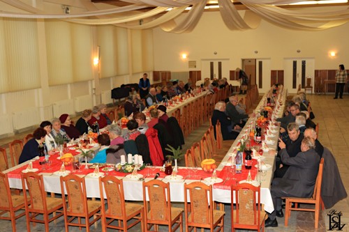 Posedenie s dôchodcami